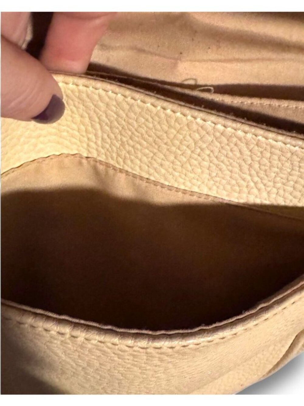 Vintage Jaclyn Smith Cream Pebbled Leather Saddle Crossbody Bag Adjustable Strap - Picture 9 of 11